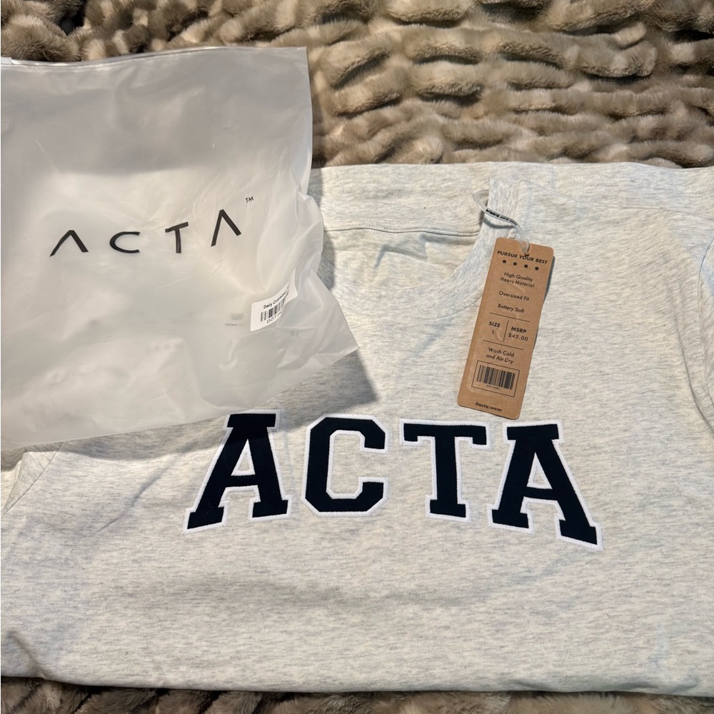 ACTA Women's Gray Short Sleeve Tee